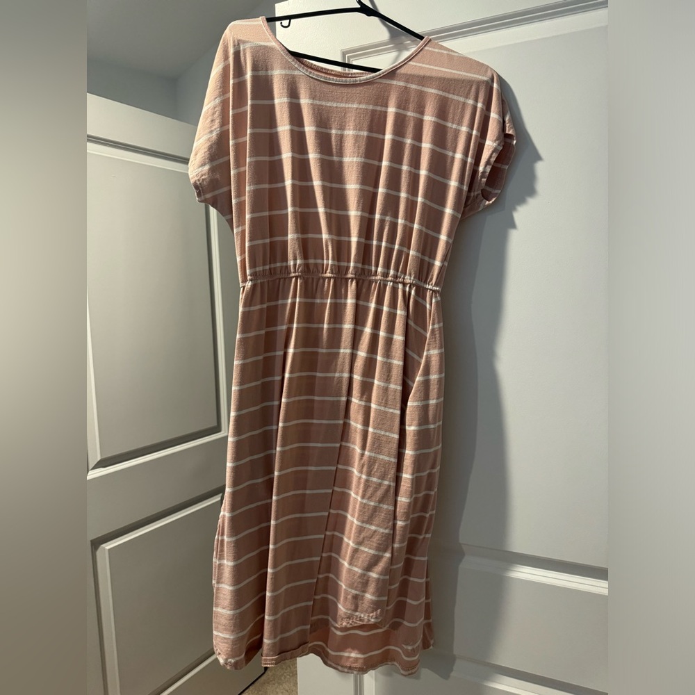 Pink And White Strip Woman’s XL Dress With Pockets
